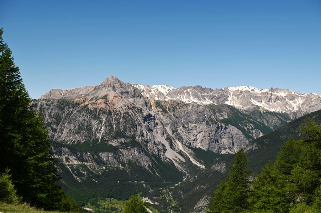 La Guglia Rossa vista dal passo del Colomion