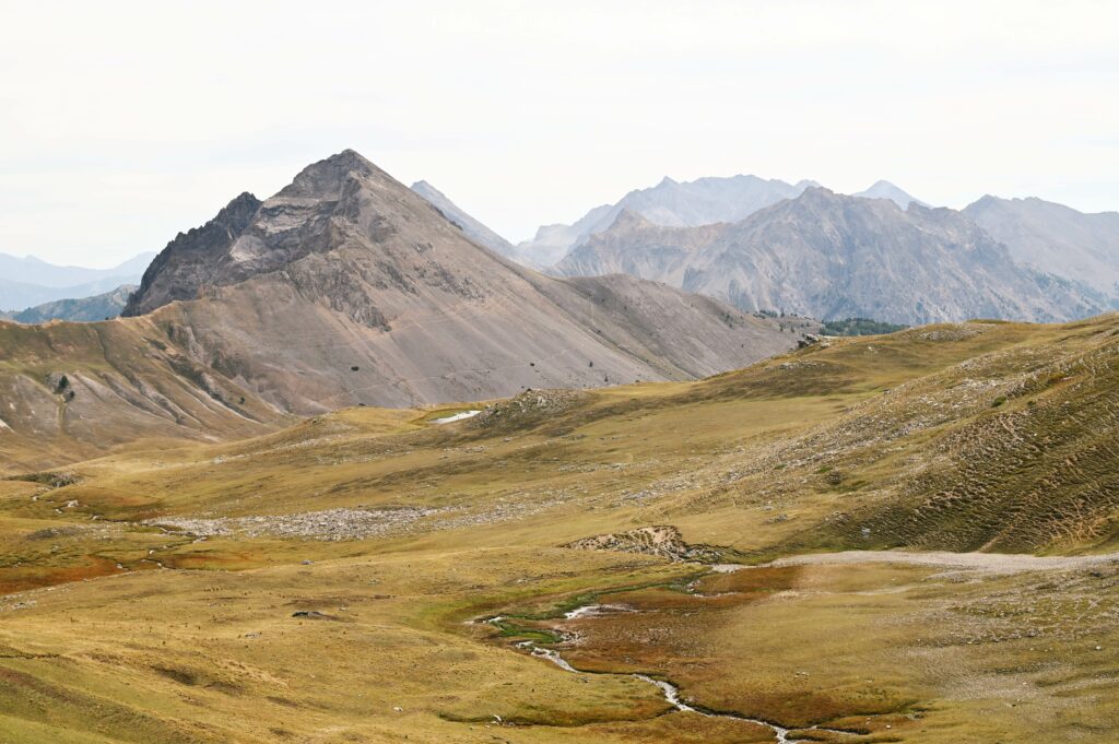 Panorama sulla Guglia Rossa salendo al Col de l'Étroit du Vallon