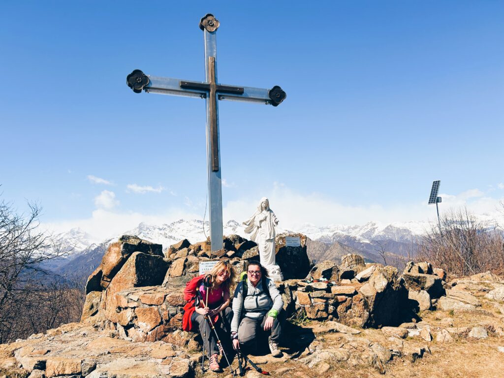 Escursioniste al Passo della Croce