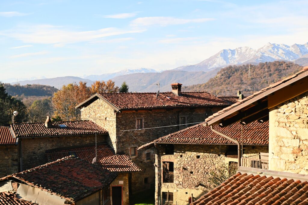 Case nel comune di Chiaverano, Serra d'Ivrea