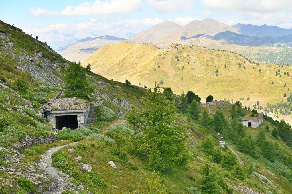 Casermetta salendo al monte Giassiez